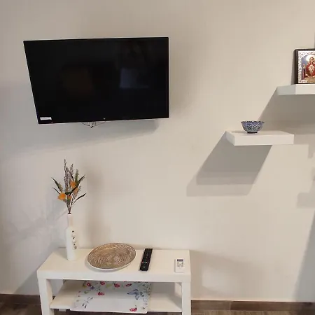Royals Apartment