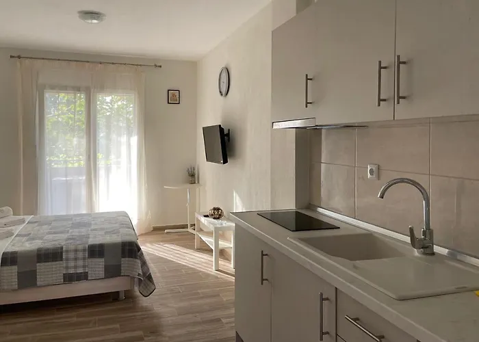 Royals Nikiti (Sithonia)