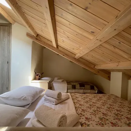 Royals * Nikiti (Sithonia)