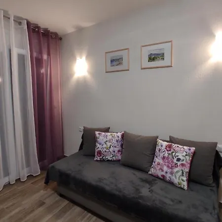 Royals * Nikiti (Sithonia)