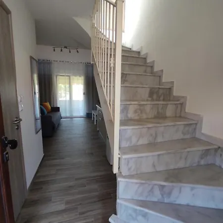 Royals Nikiti (Sithonia)